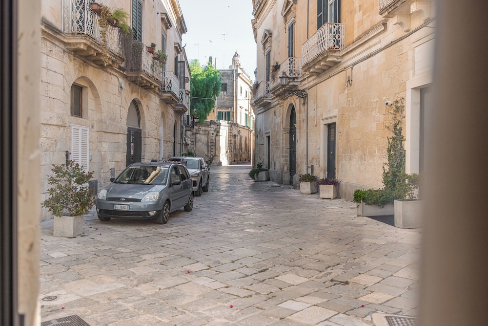 Arco Vecchio 66/75