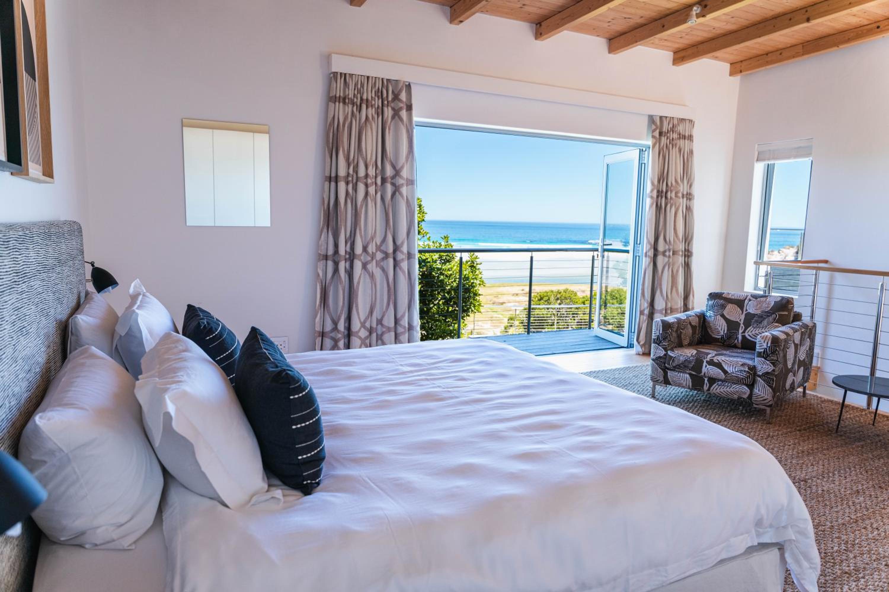 Cape Beach Villa 16/50