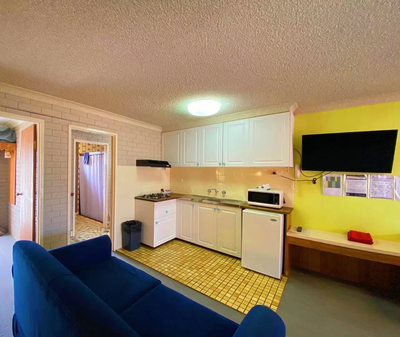 2 Bedrooms, Family Suite, 2 Double and Twin Beds, Mountain View, Kitchen