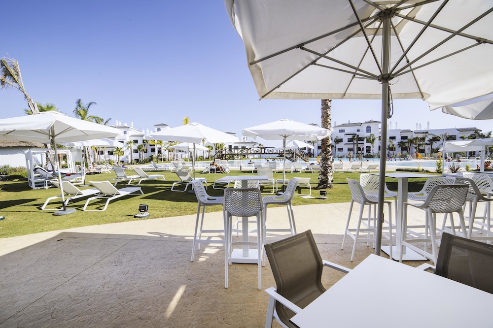 ESTEPONA HOLIDAY HILLS 33/50