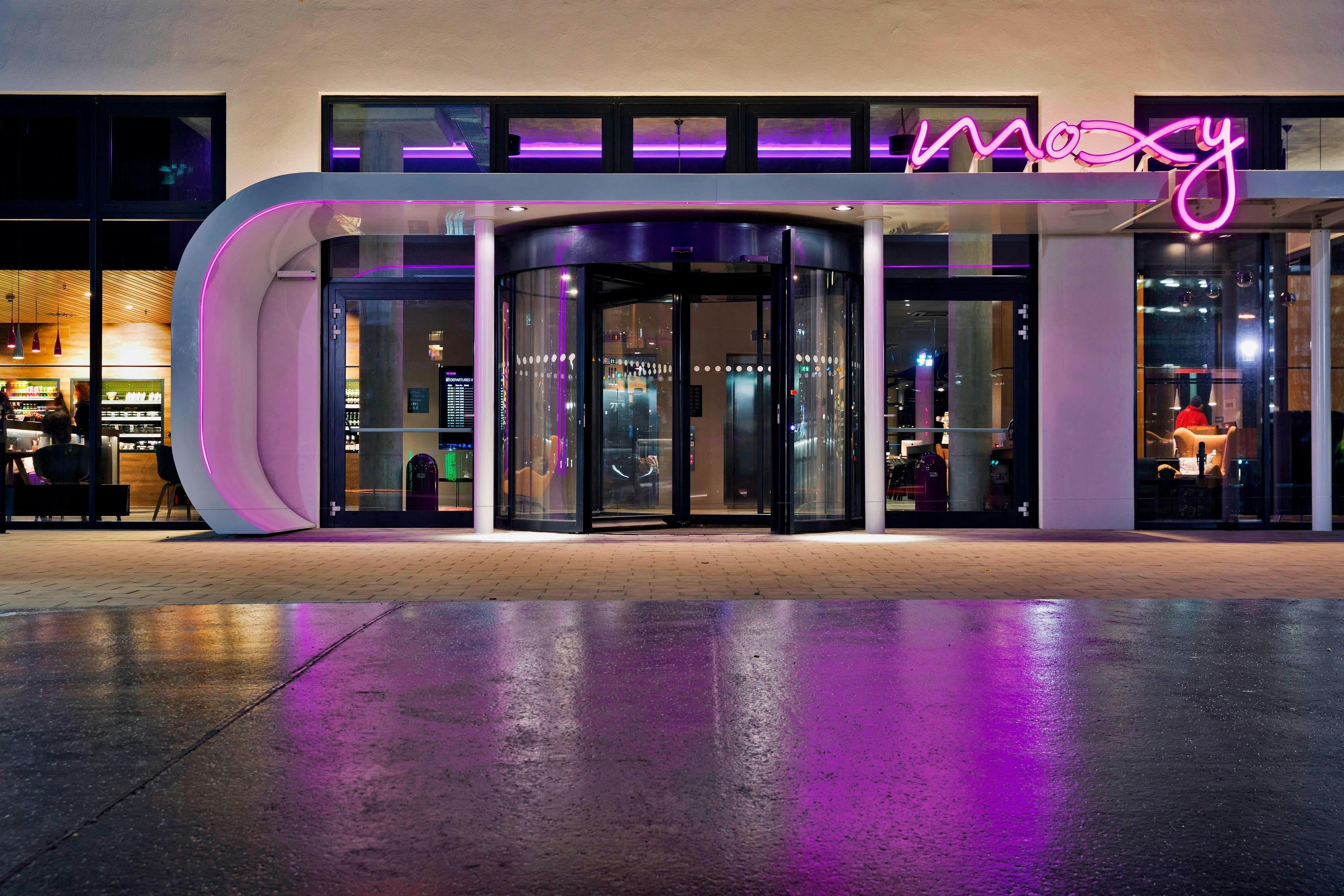 MOXY VIENNA AIRPORT 21/22