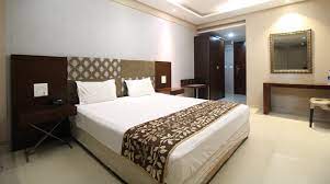 HOTEL BLUE LAGOON 7/12