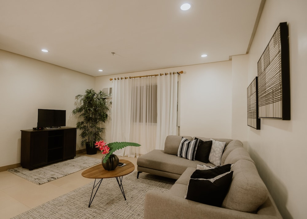 Sta. Barbara Residence Hotel 40/59