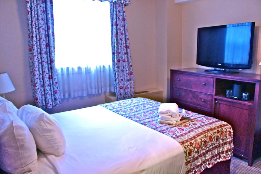 Harrison Resort Hot Springs 35/68