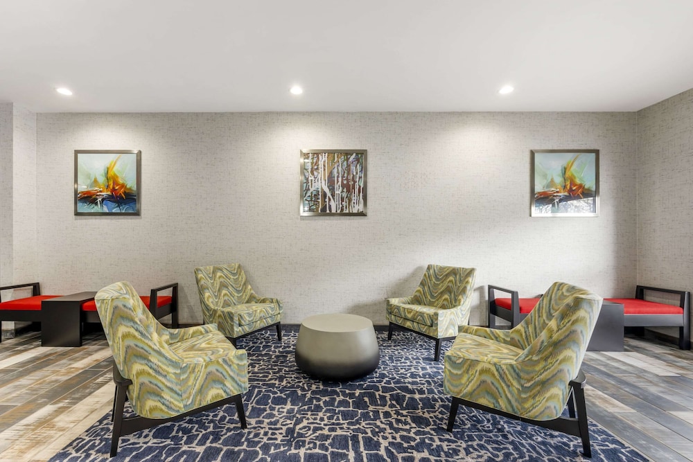 Quality Inn and Suites Joelton Nashville, TN 34/44