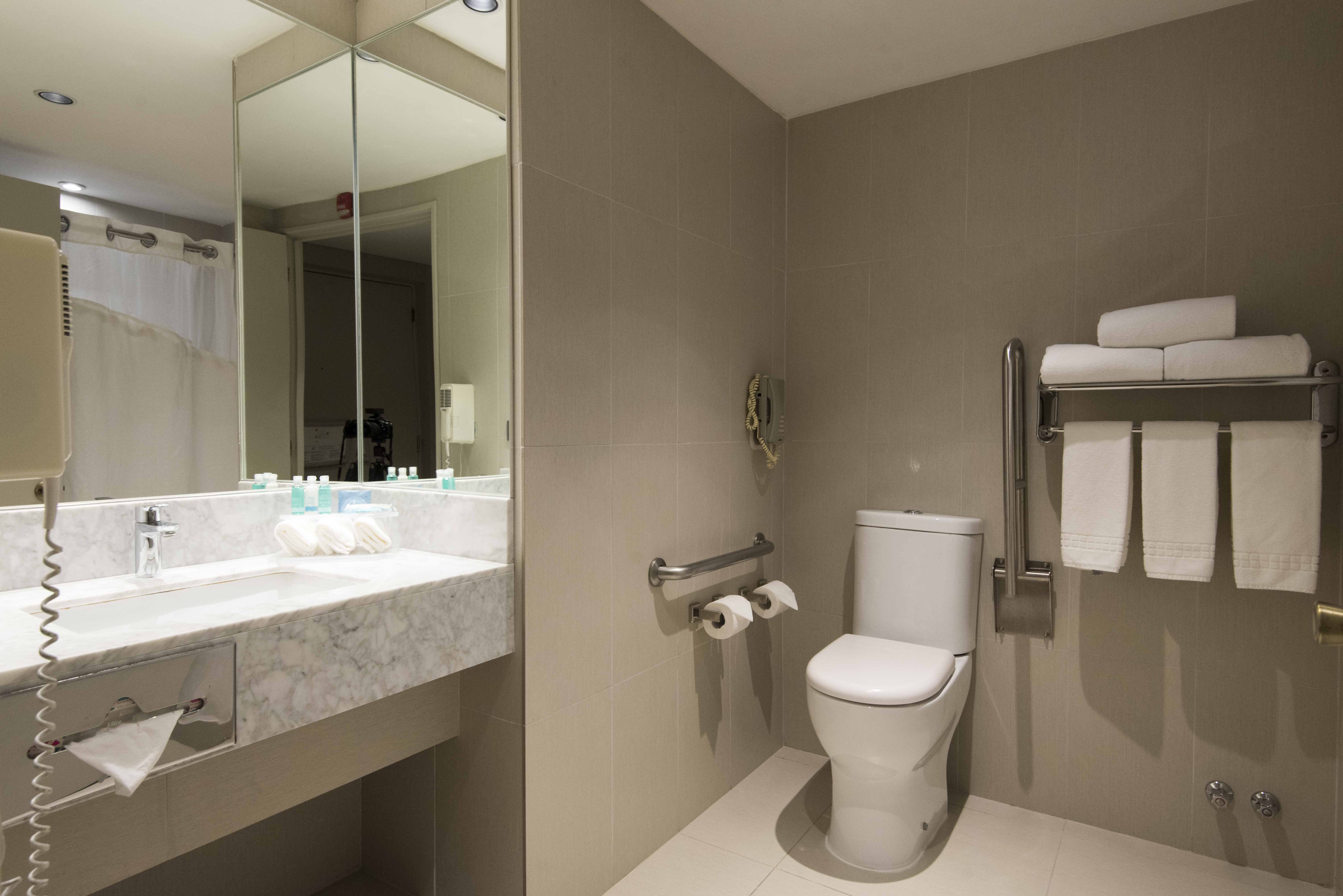 HOLIDAY INN EXPRESS TEMUCO 77/79
