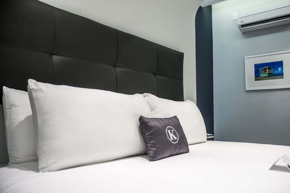Kent Hotel 23/40