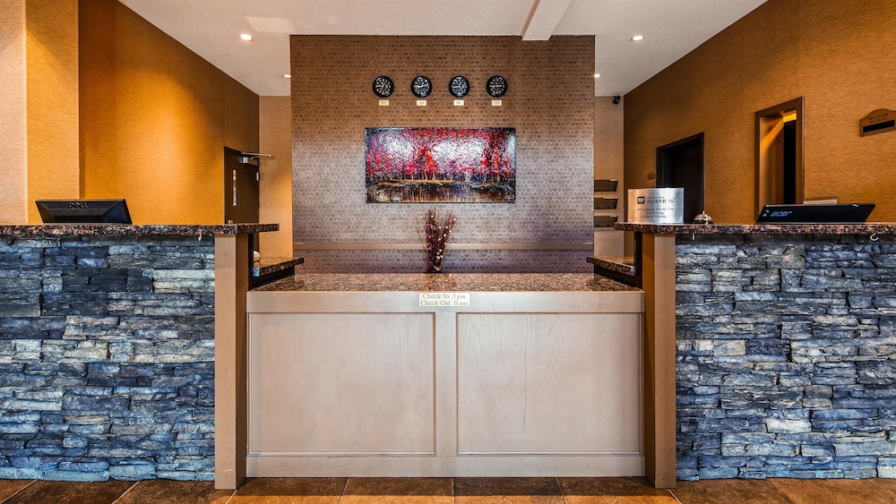 Best Western Estevan Inn & Suites 4/25