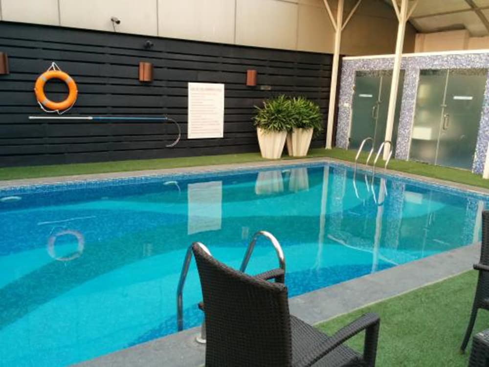 Park Plaza Faridabad. 28/64