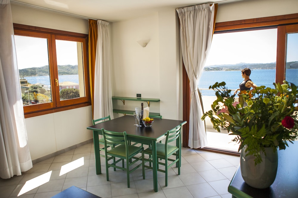Miralonga Hotel 30/50
