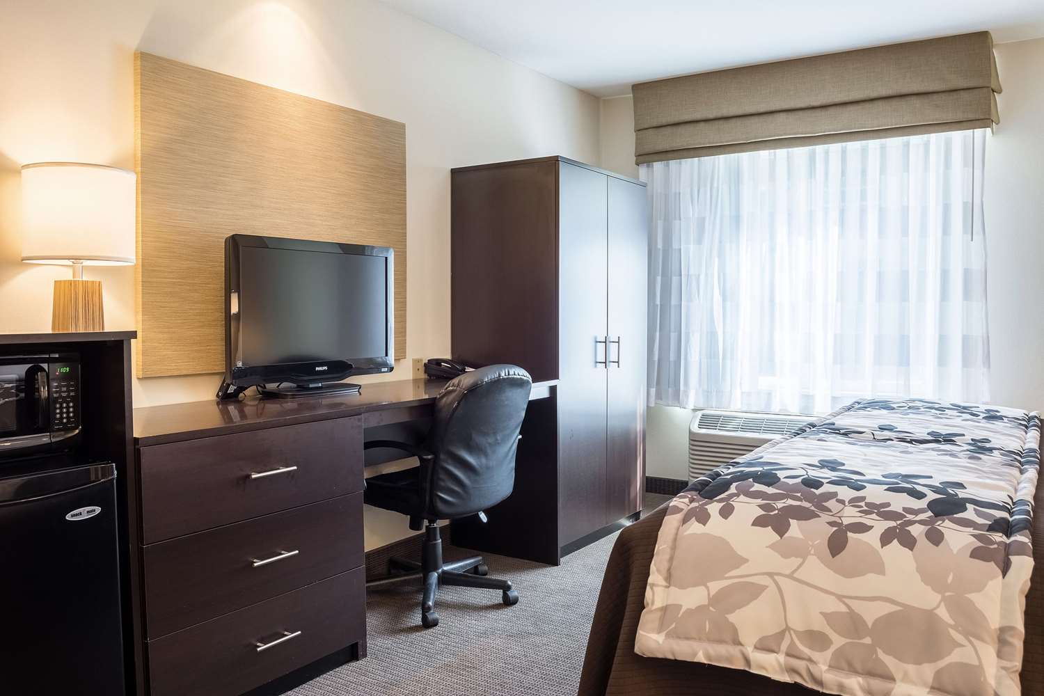 Sleep Inn Bend Crossroads Plaza 43/56