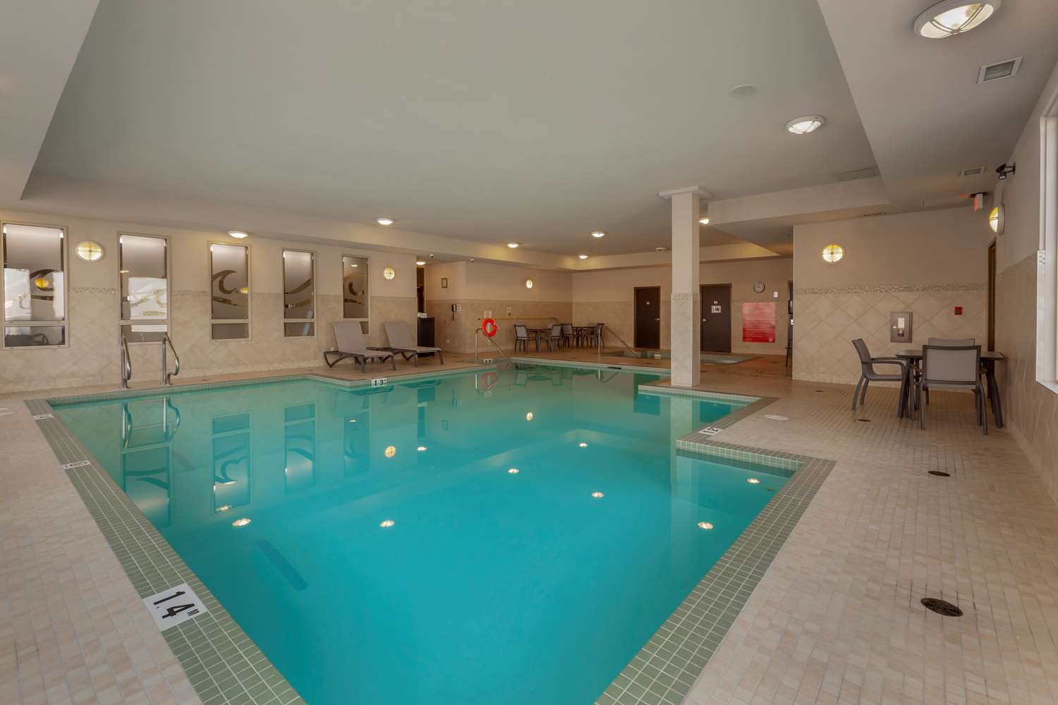 Best Western Plus Sherwood Park Inn and Suites 36/59