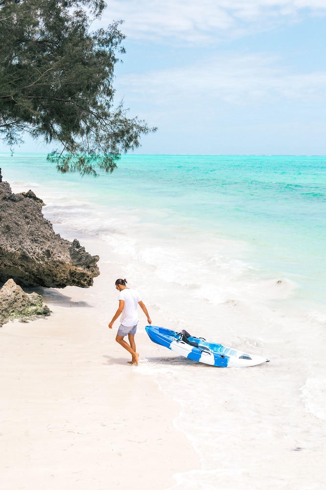 Tulia Zanzibar Unique Beach Resort 62/65