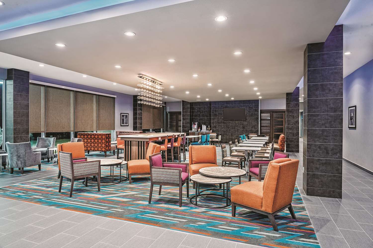 La Quinta Inn & Suites by Wyndham Dallas Grand Prairie North 31/42