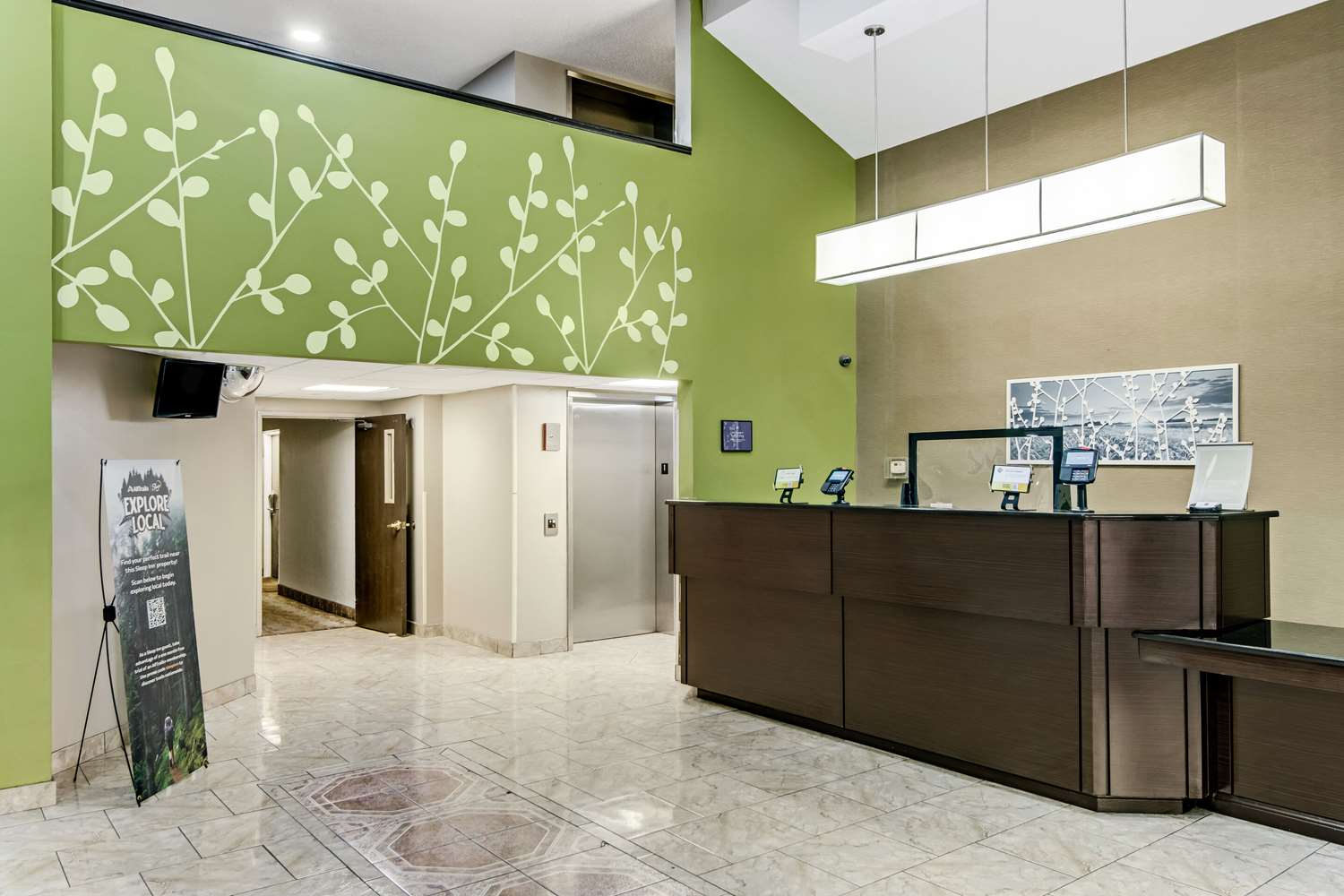 Sleep Inn near I-80 and I-94 6/27