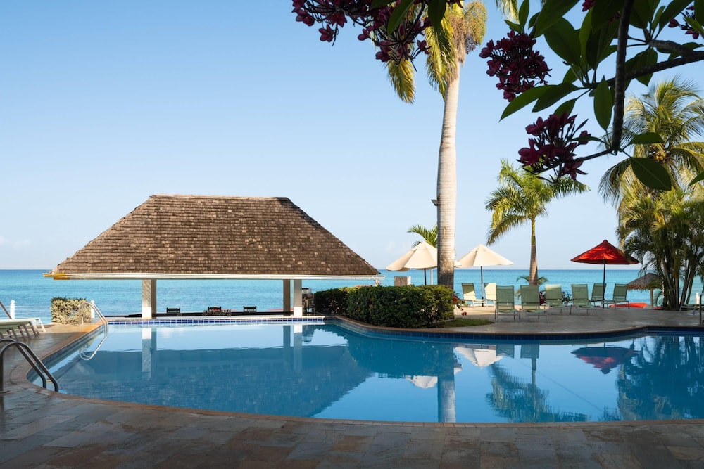 Muthu Crystal Cove Montego Bay 22/48