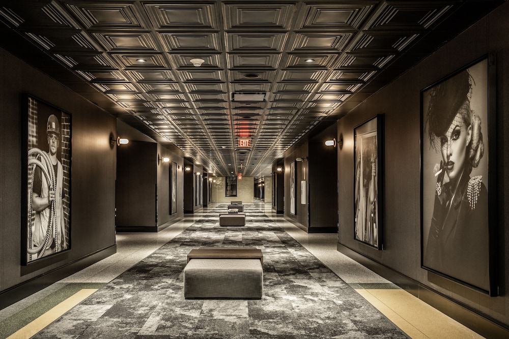 Bottleworks Hotel 36/70