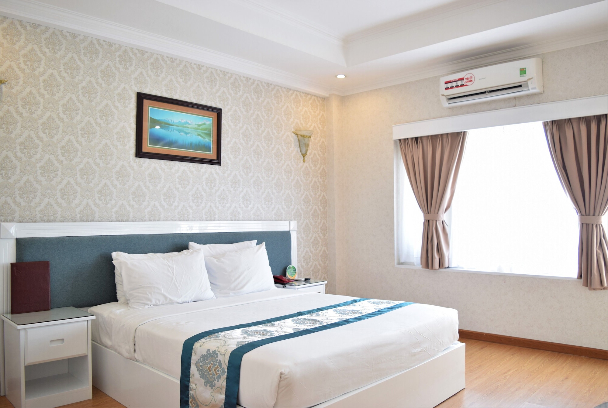 SUPERIOR, DOUBLE BED
