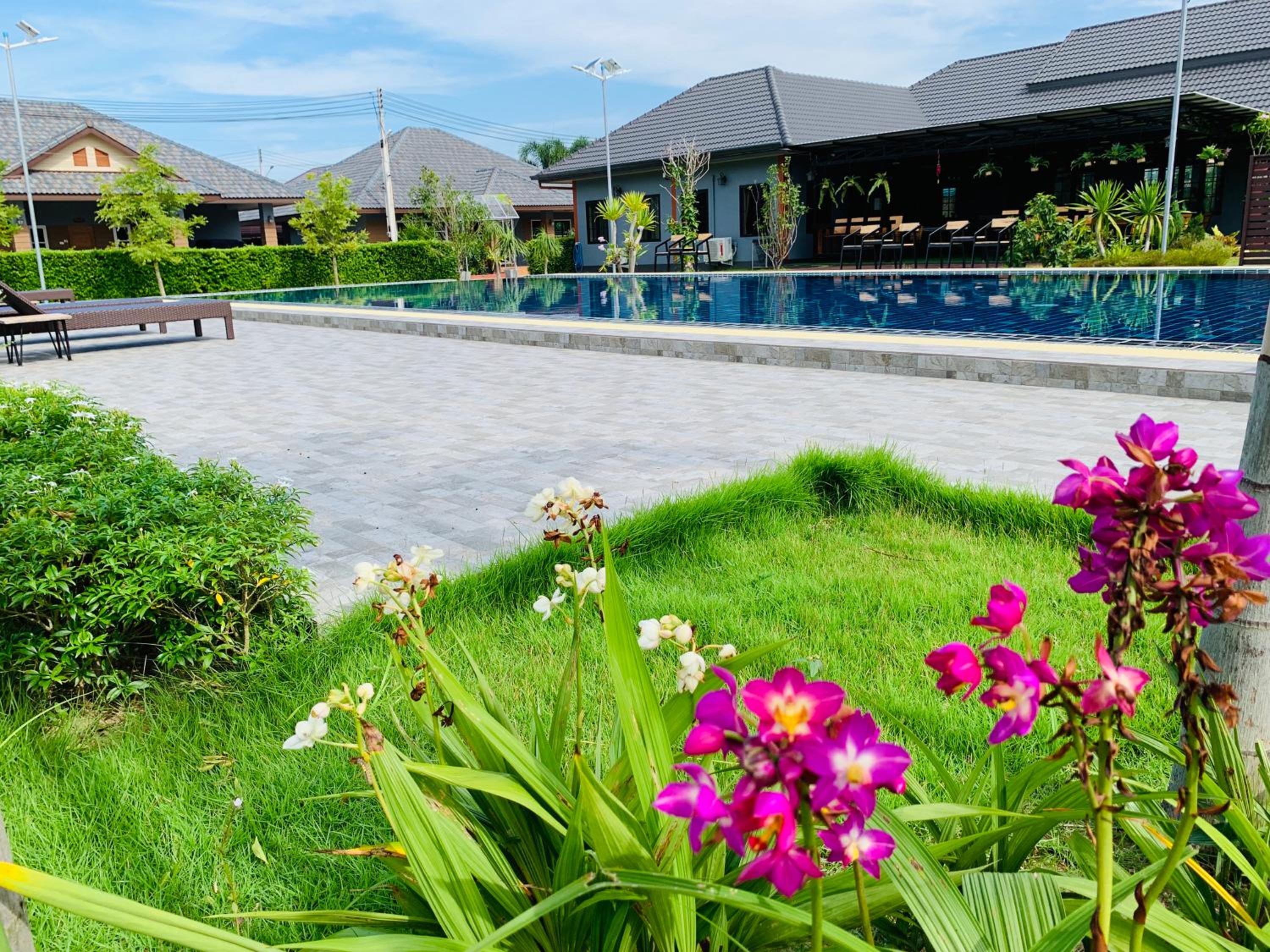 Benwadee Resort Pattaya 48/55