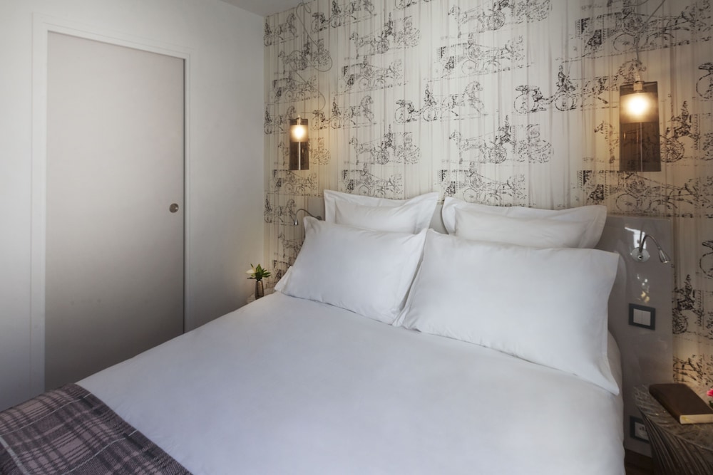 Hotel Le Mireille 16/41