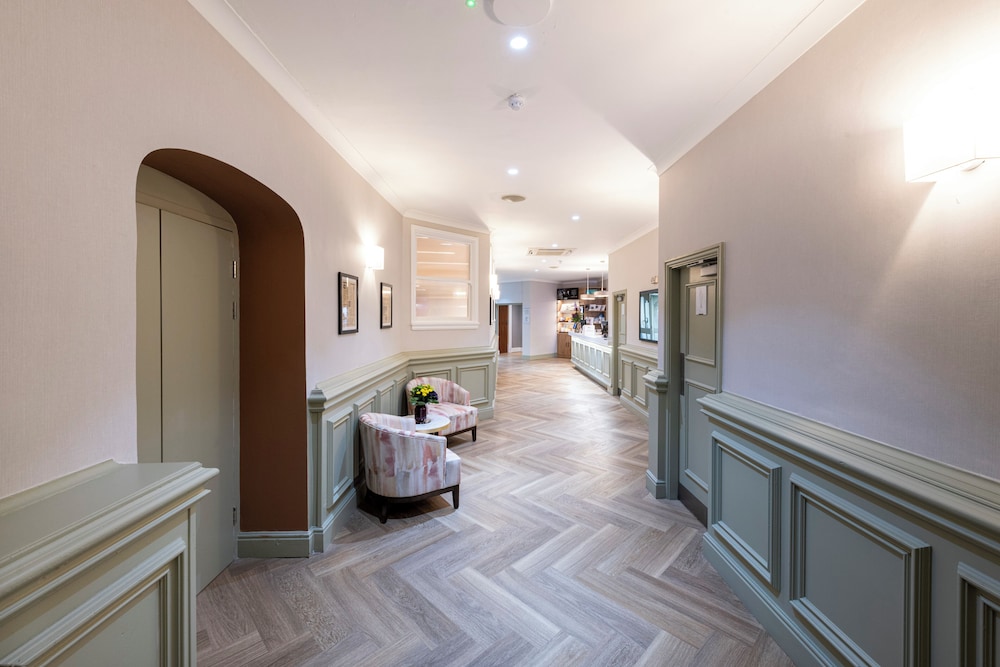 Mercure Manchester Norton Grange Hotel & Spa 6/70