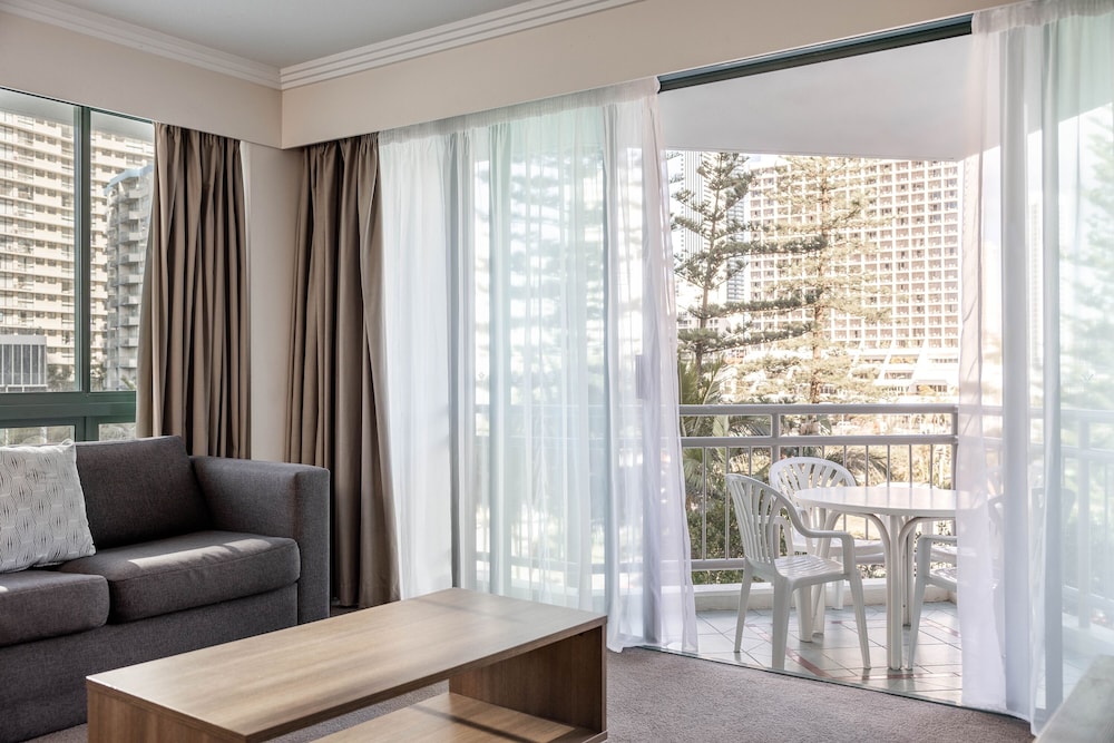Mantra Crown Towers Surfers Paradise 80/95