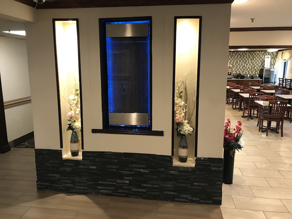 Baymont By Wyndham Grand Rapids Southeast 6/38