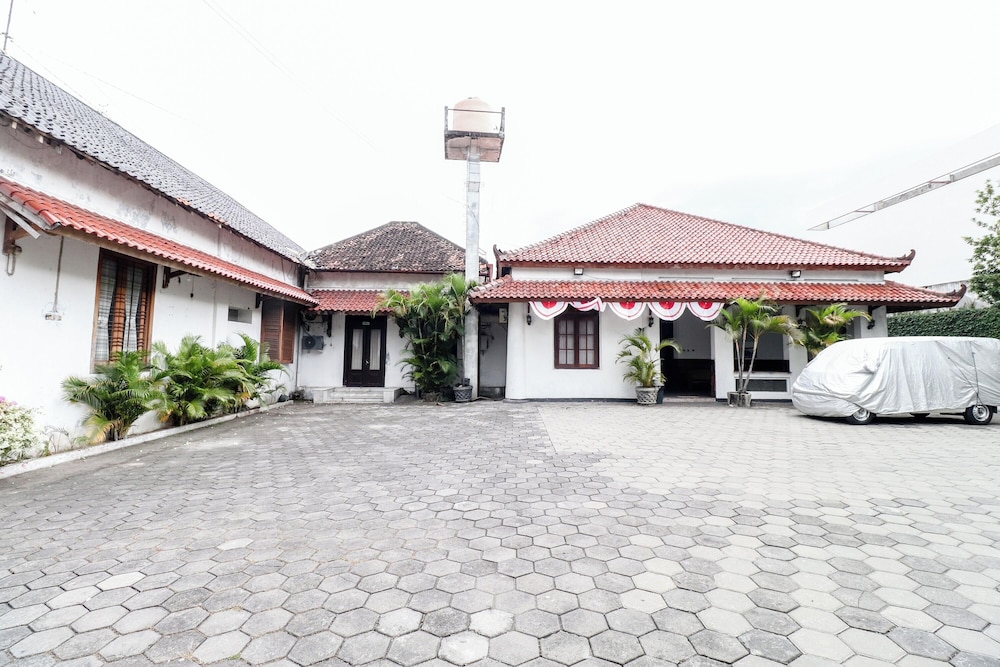 Hotel Limaran 67/77
