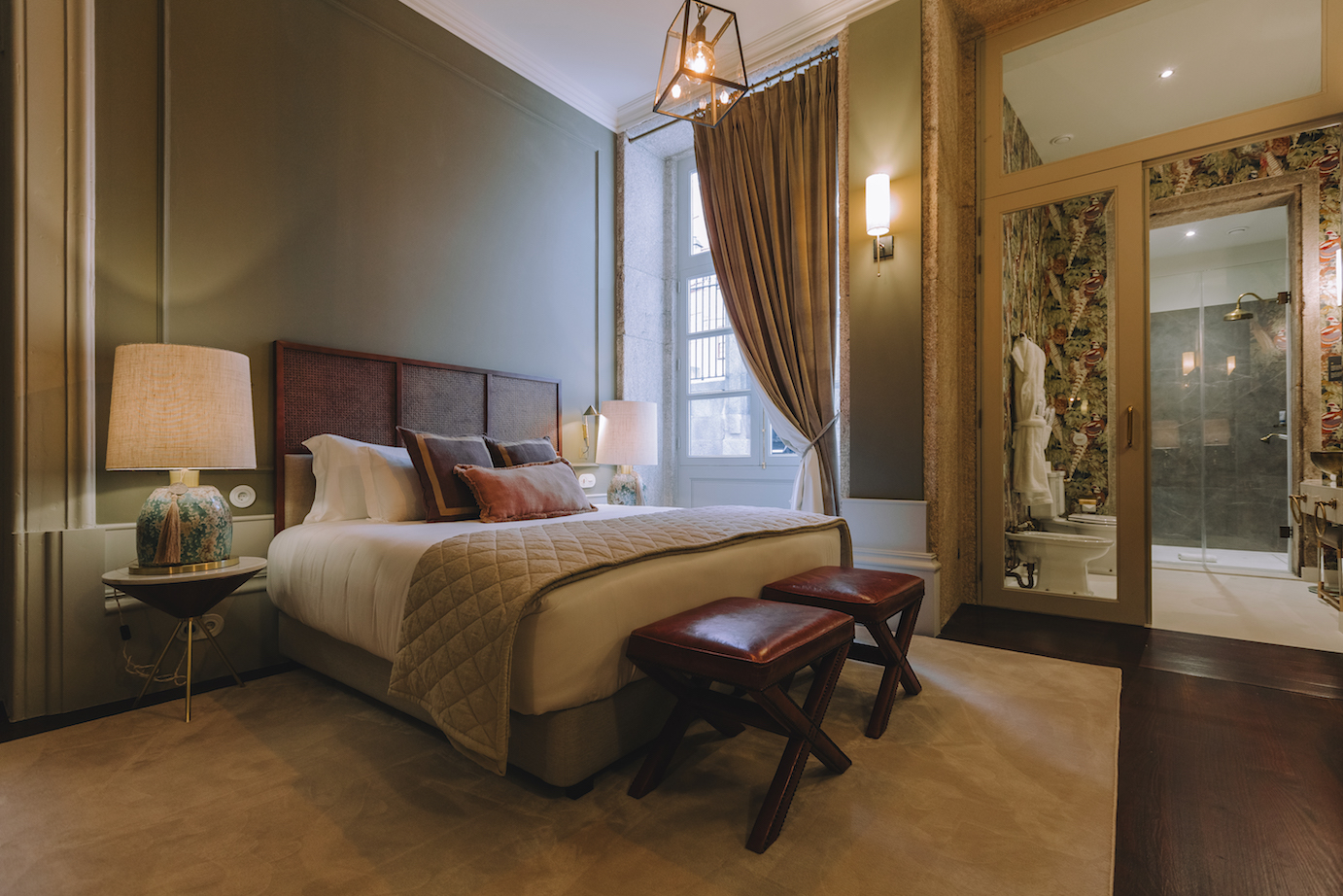 غرفة ديلوكس بحوض استحمام، Torel 1884 Suites & Apartments 2/10