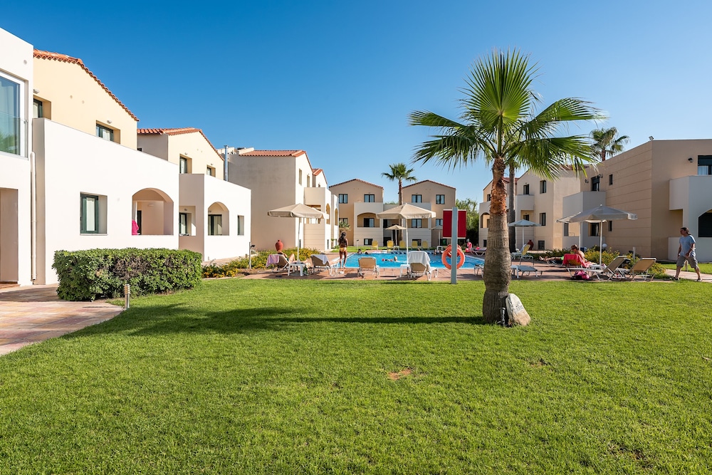 Gt Beach Hotel 41/49