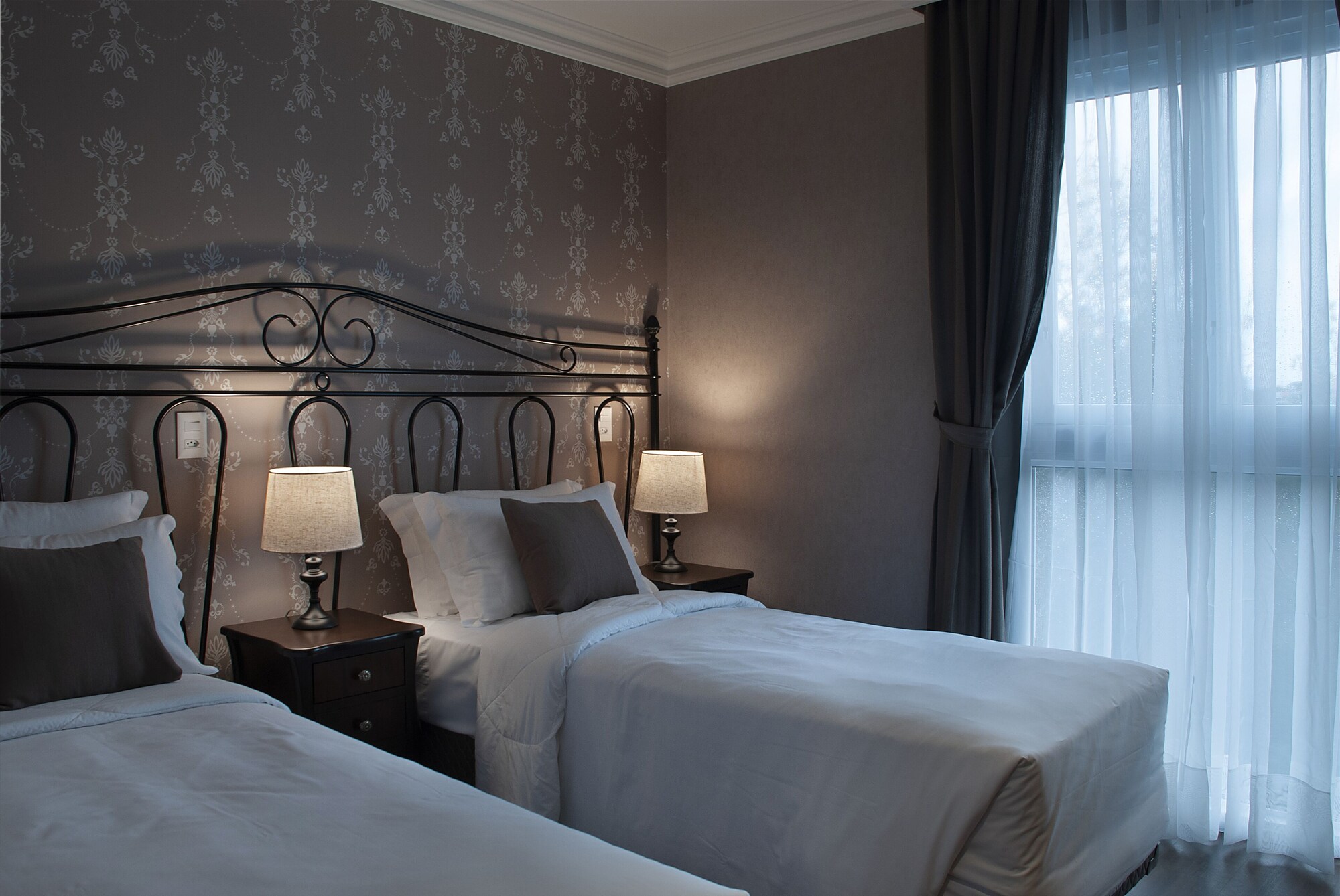 PRESIDENTIAL, DOUBLE BED
