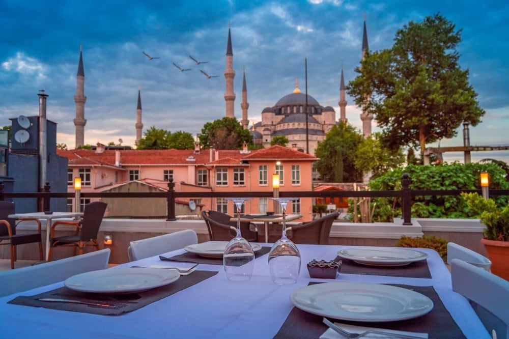 Sarnic Premier Hotel 47/61
