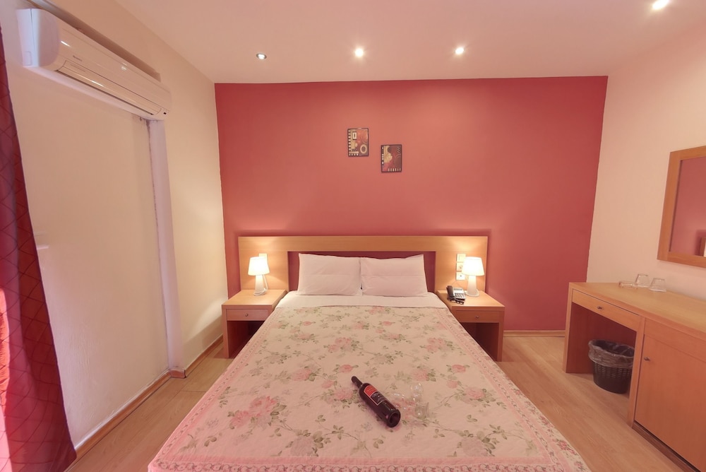 Lotus Rise Hotel - Adults Only 10/50