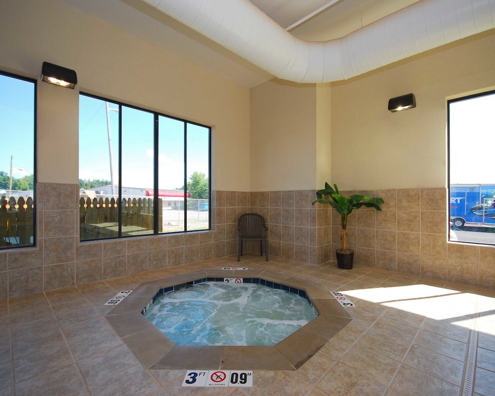 Comfort Inn Powell - Knoxville North 21/40