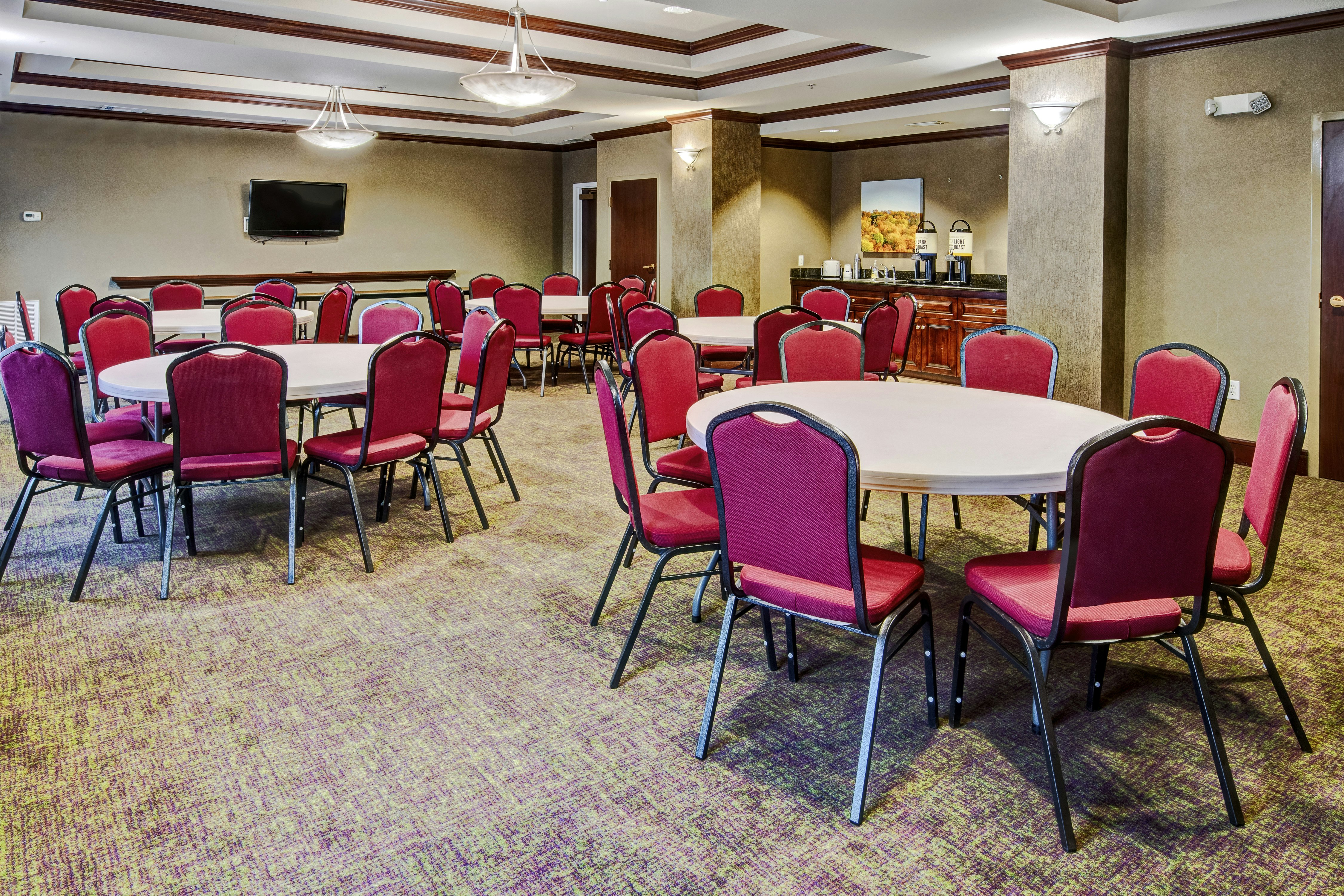Hampton Inn Van Buren 34/39