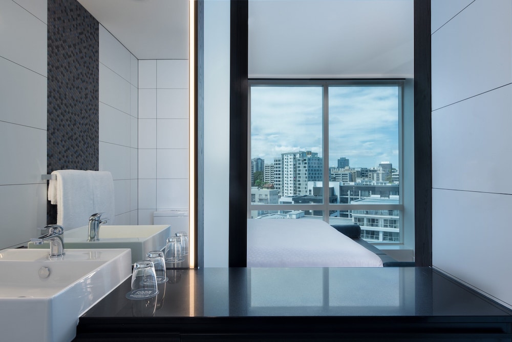 Four Points By Sheraton Auckland 8/42