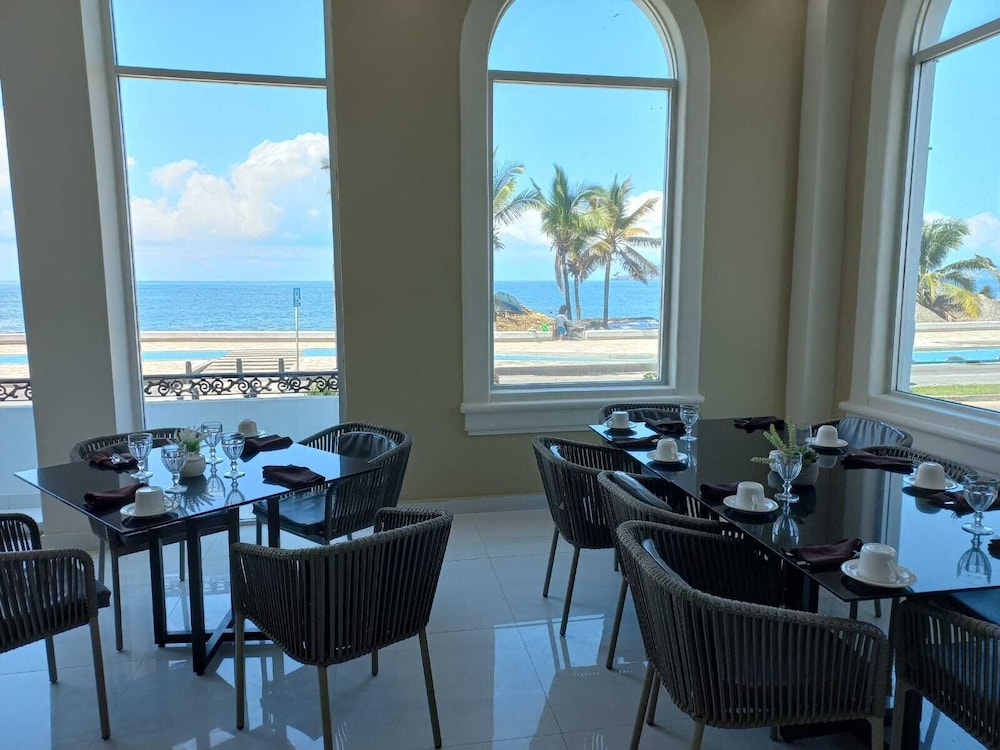 HOTEL HACIENDA MAZATLAN 54/64