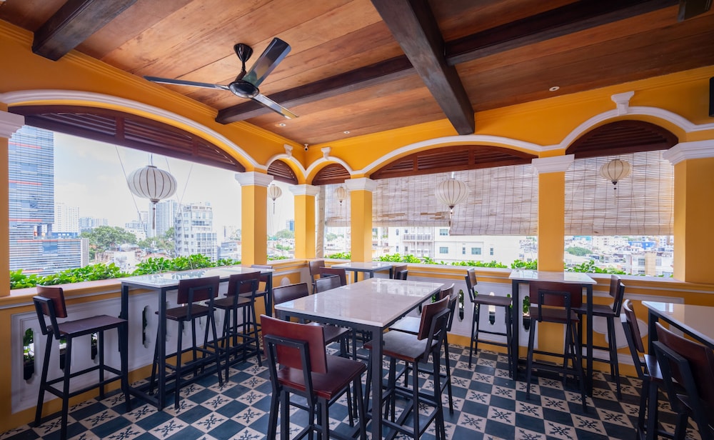 Duc Vuong Hotel 76/86