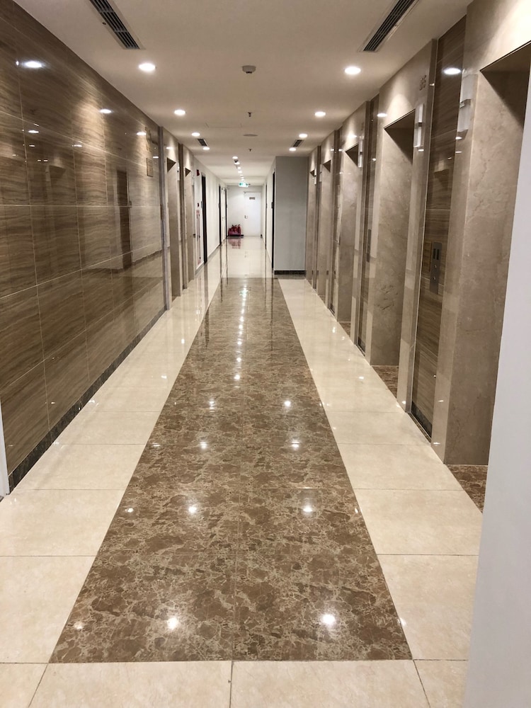 High-Floor River-View Apartment 36/50