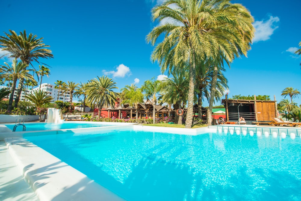 HL Miraflor Suites Hotel 43/44