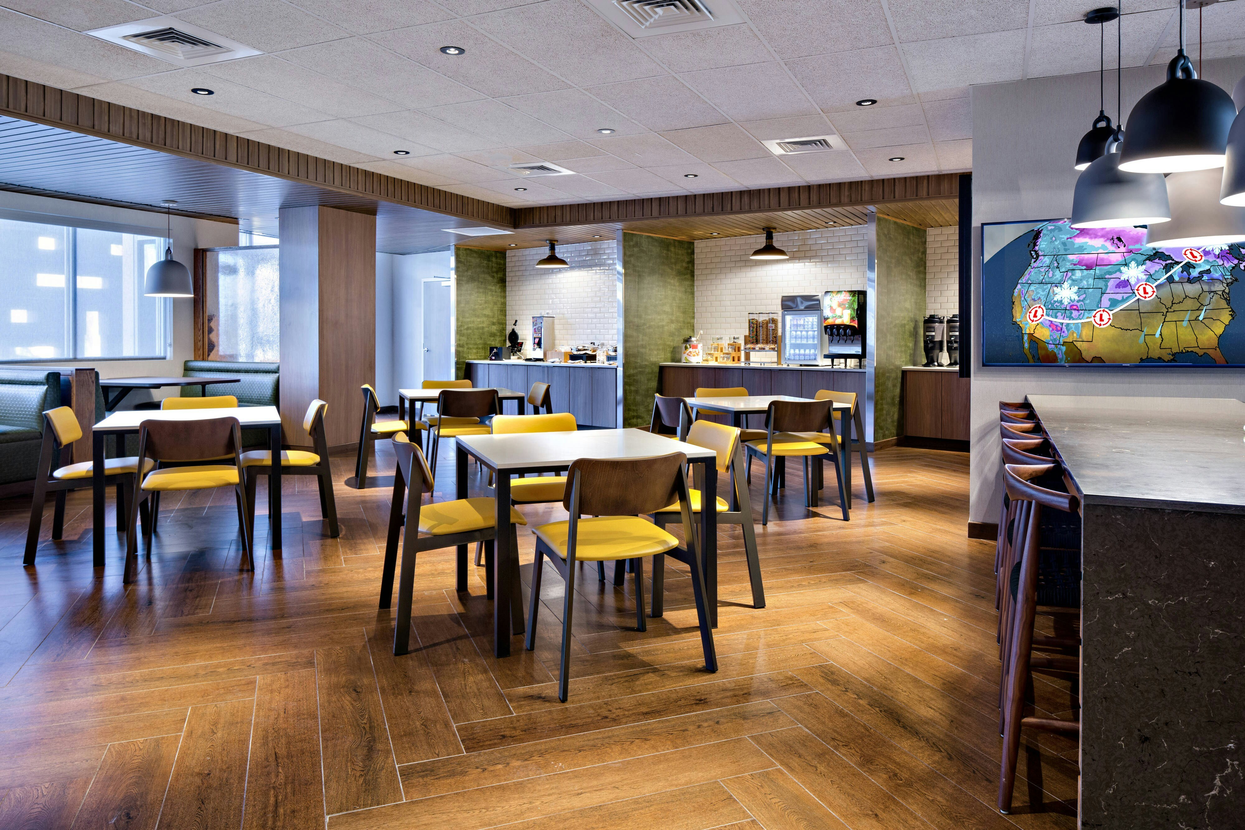 Fairfield Inn & Suites By Marriott Fayetteville 13/18