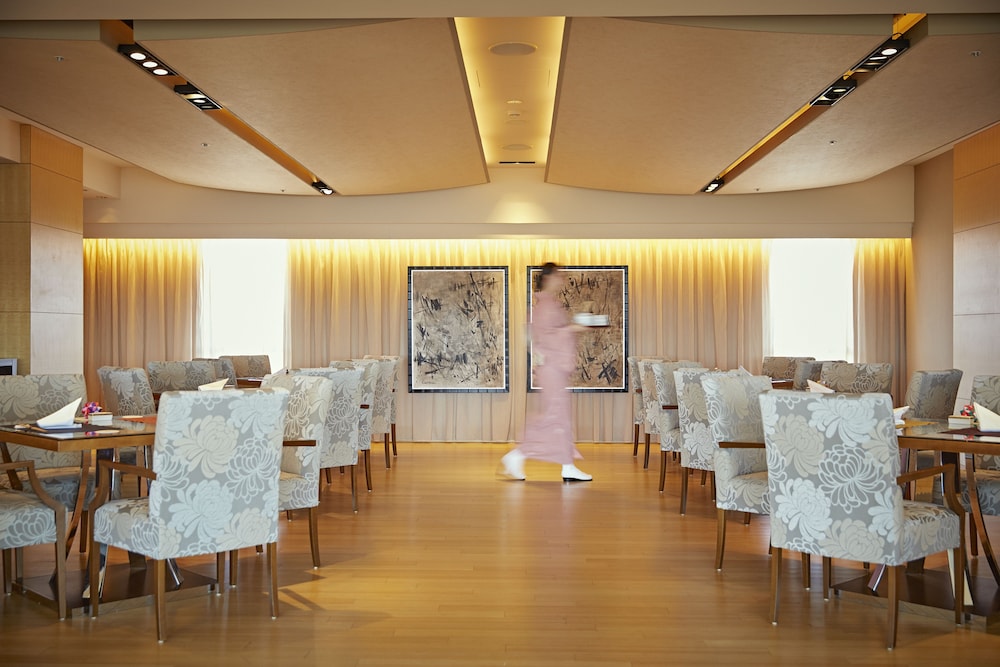 Shima Kanko Hotel the Bay Suites 60/83