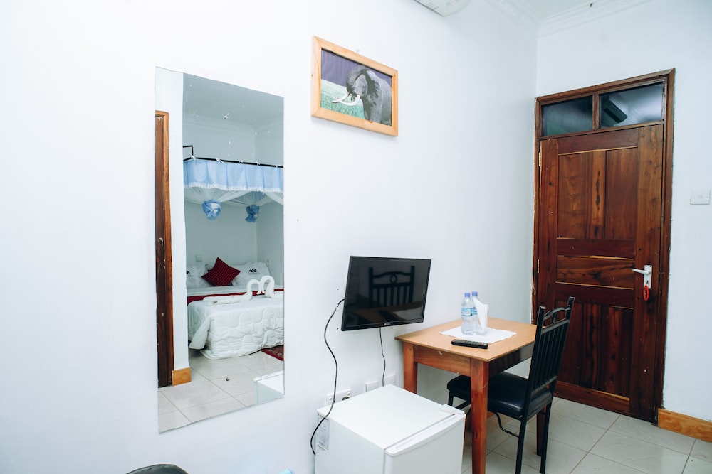 Arusha Giraffe Lodge 34/50