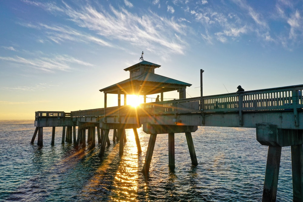 Tropic Isle Beach Resort 38/50