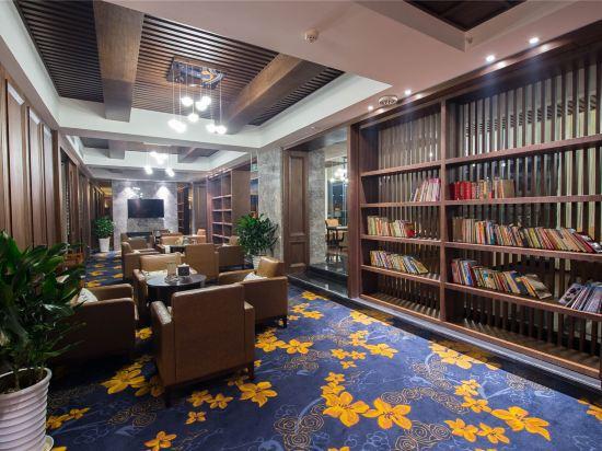 Qinchuan Hotel 37/55
