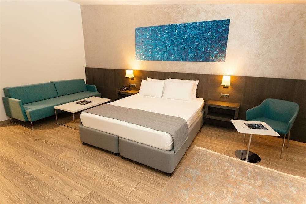 Fesa Business Hotel 23/67