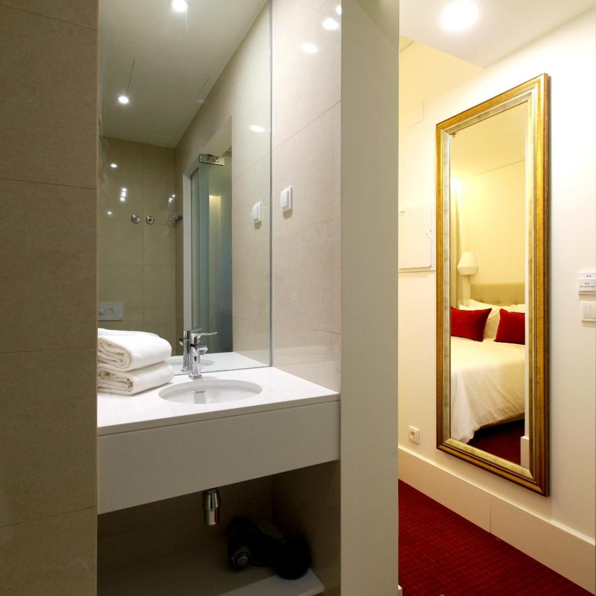 Mini, Double Bed، Hotel Lis Baixa 3/7