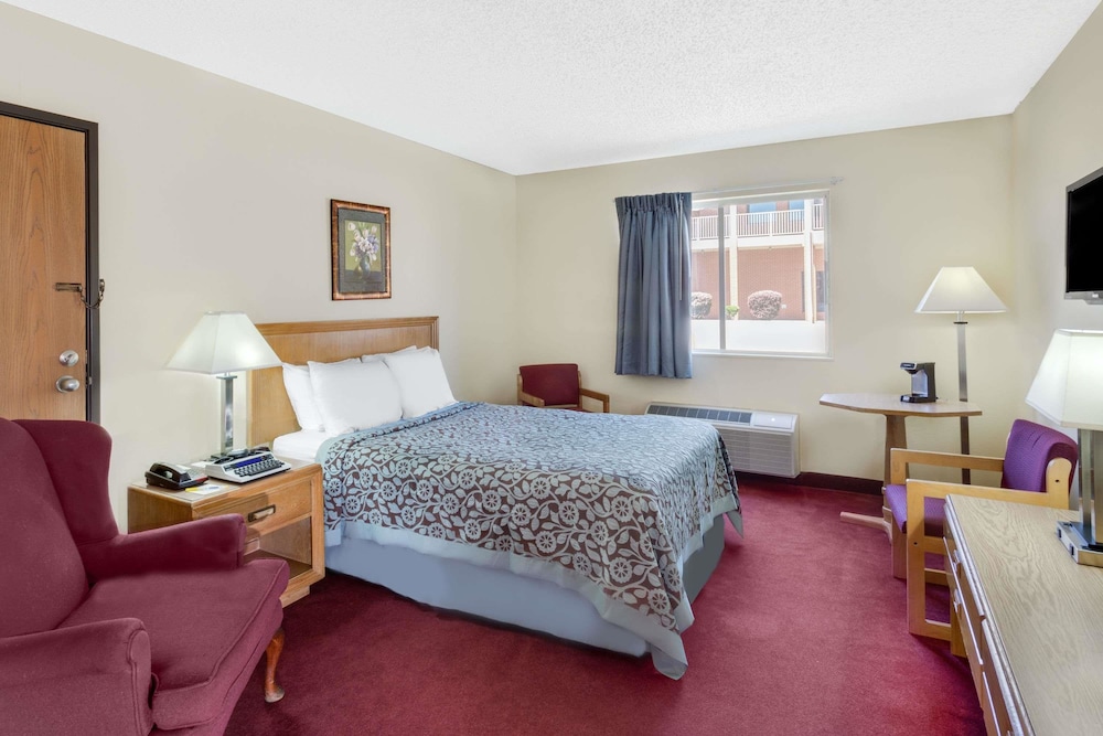 Days Inn By Wyndham Jackson 12/49