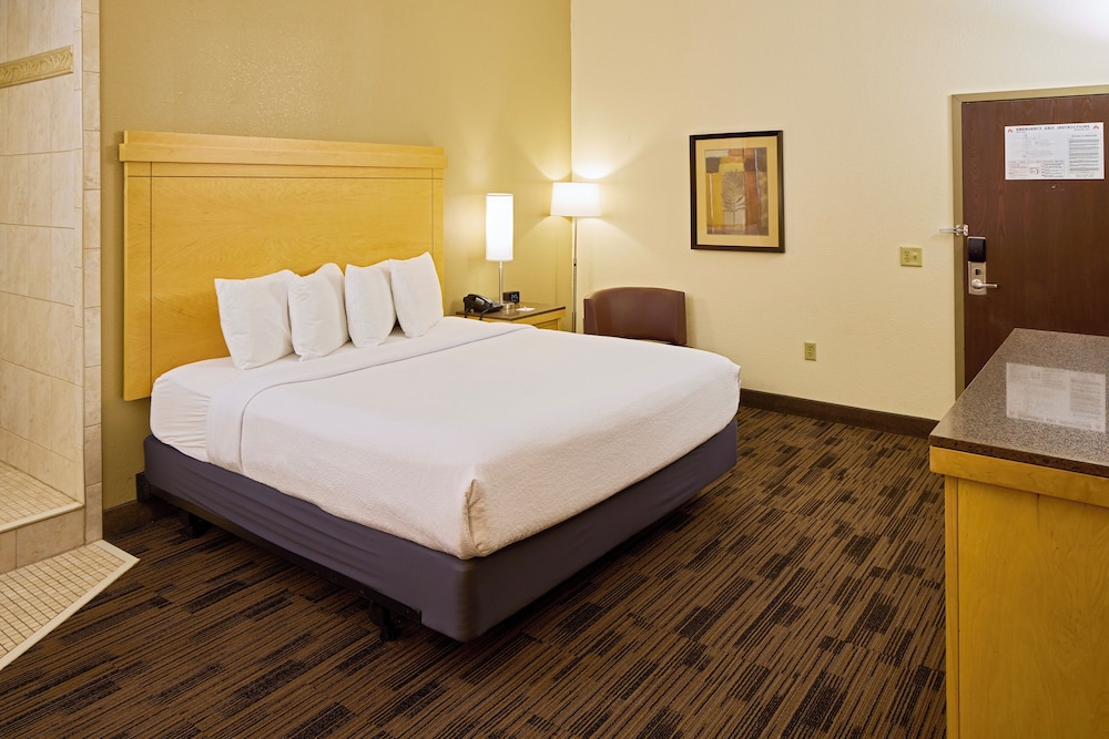 LivINN Hotel Minneapolis South / Burnsville 10/28