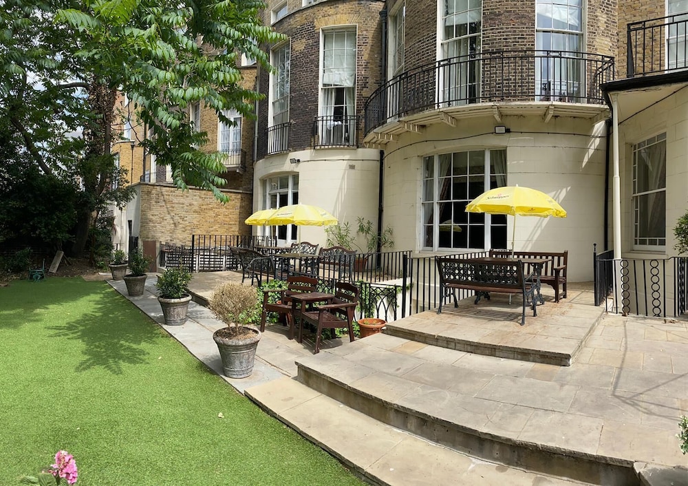 GRANGE WHITE HALL HOTEL 45/49